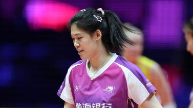 他連續送出 他連續送出