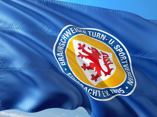 他利用Go 他利用Go